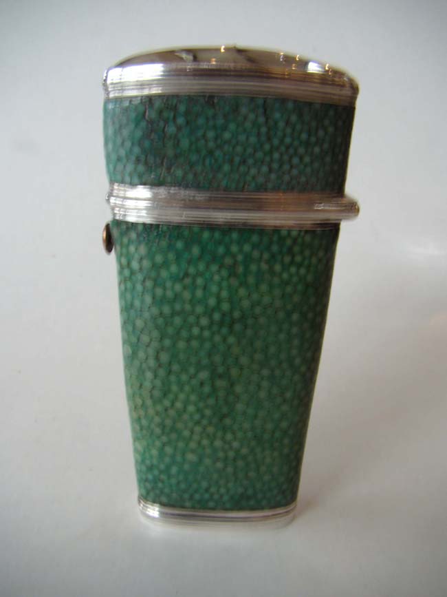 A fine small 18th century silver mounted green shagreen cased Navigational or Drawing set circa 1770 — image 2